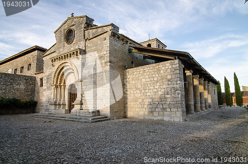 Image of Wamba Romanesque church