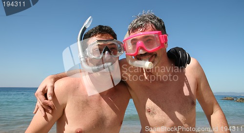 Image of Men go snorkeling