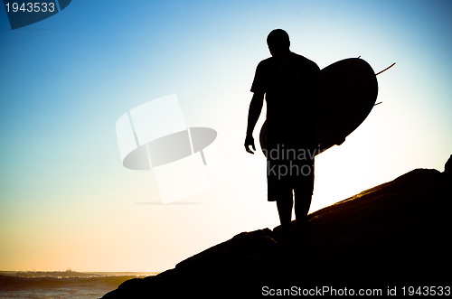 Image of Surfer watching the waves