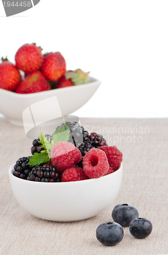 Image of Bowl of berries fruits 