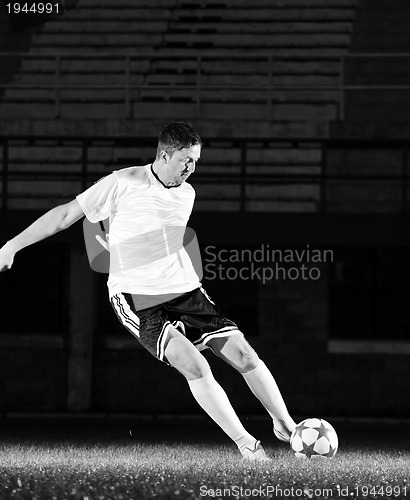 Image of football player in action