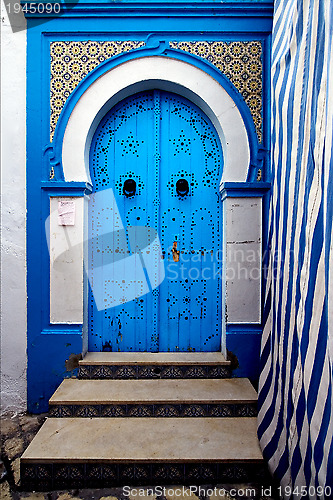 Image of door in sousse