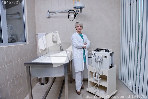 Image of Female veterinary