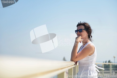 Image of happy woman outdoor