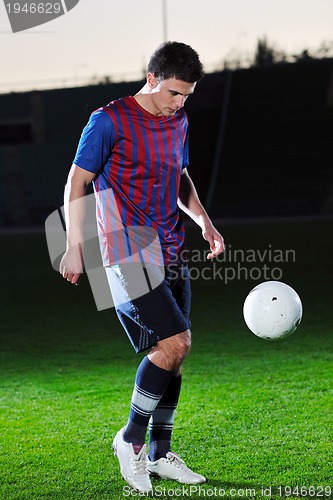 Image of football player in action