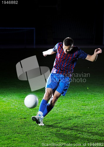 Image of football player in action