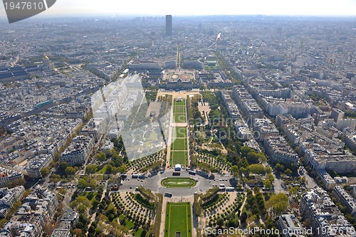 Image of eiffel tower in paris at day