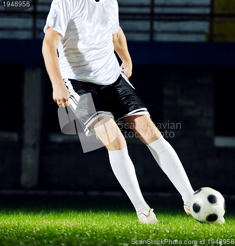 Image of football player in action