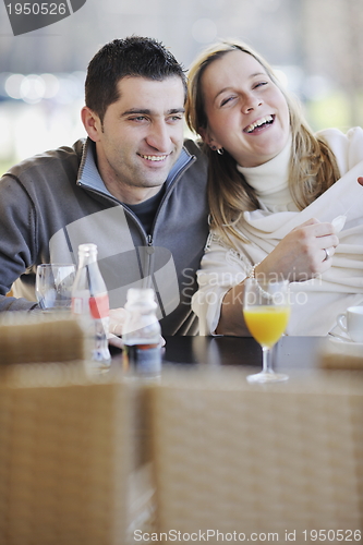 Image of happy couple outdoor 