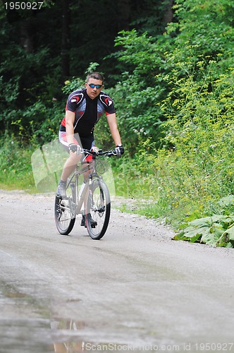 Image of mountain bike 