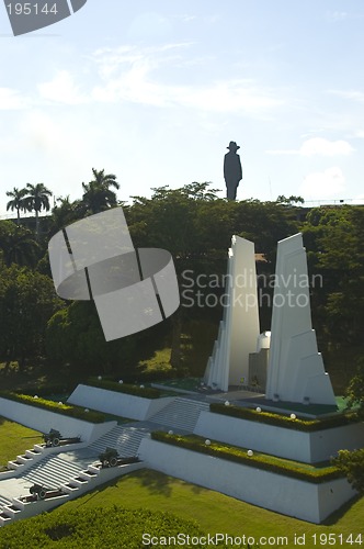 Image of statue of sandino managau nicaragua