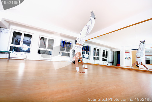 Image of .break dancer