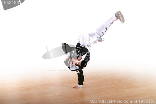 Image of .break dancer