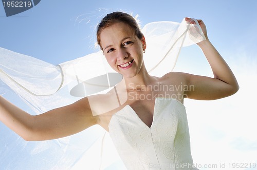 Image of bride outdoor