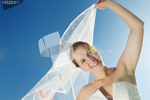 Image of bride outdoor