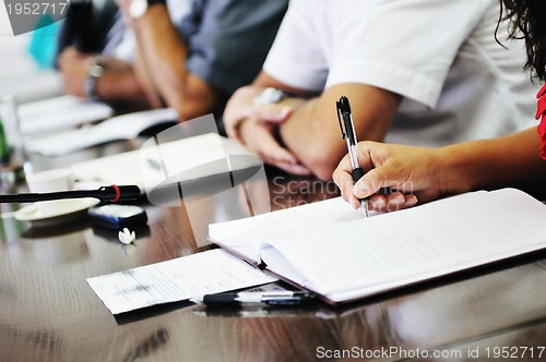 Image of business meeting 