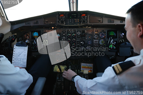 Image of airplane cockpit