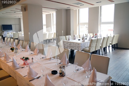 Image of table setting in the restaurant