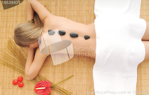 Image of Massage with hot volcanic stones