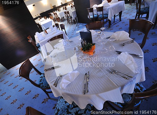 Image of restaurant table