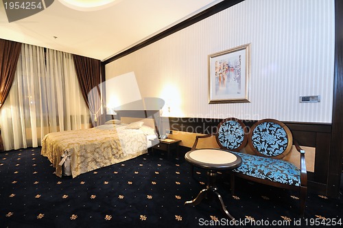 Image of hotel room 