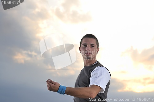 Image of young break dancer 