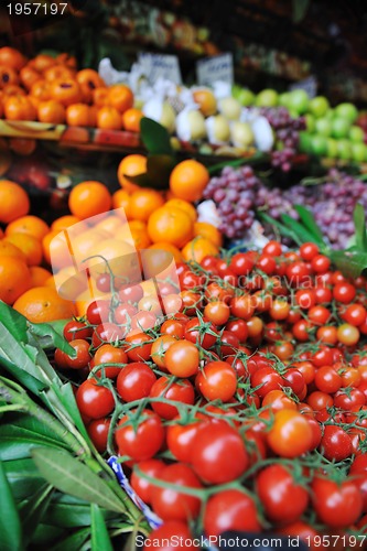 Image of fresh fruits and vegetables at market