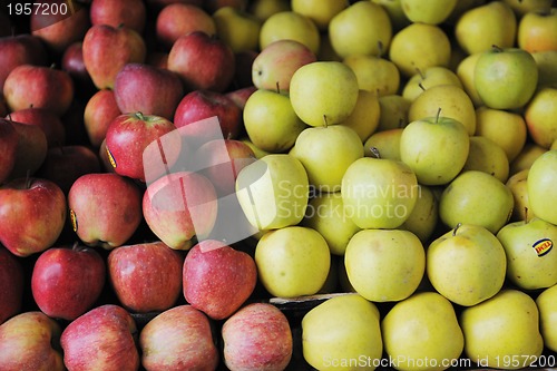 Image of fresh fruits and vegetables at market