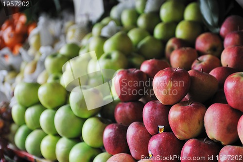 Image of fresh fruits and vegetables at market