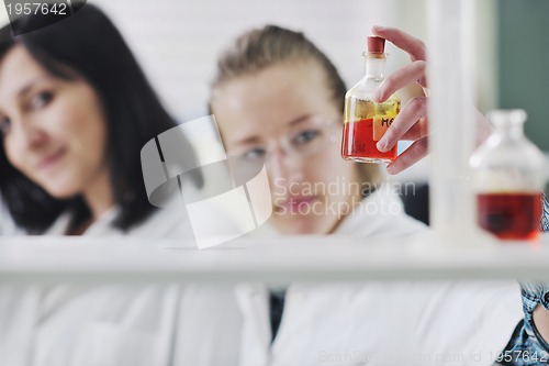 Image of people group in lab