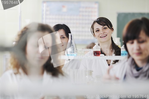 Image of people group in lab