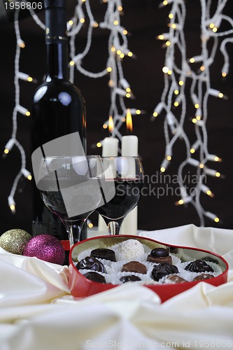 Image of vine, chocolate and praline decoration