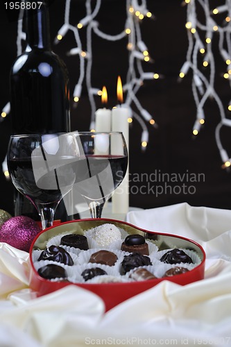 Image of vine, chocolate and praline decoration