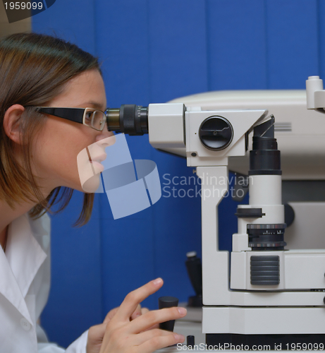 Image of female oculist