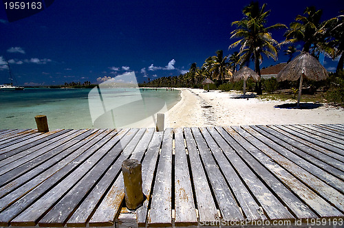 Image of boat near the harbor in mexico