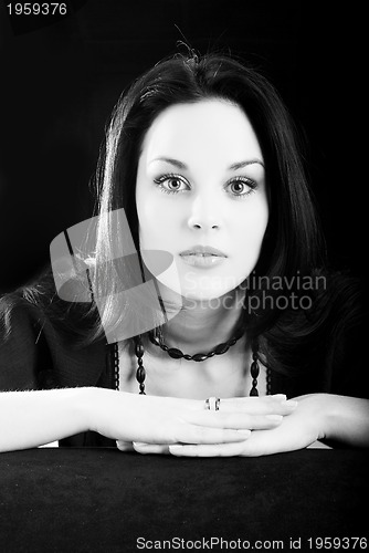 Image of brunette woman