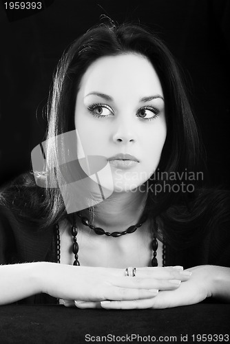 Image of brunette woman