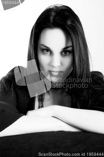 Image of brunette woman