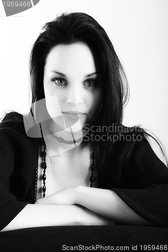 Image of brunette woman