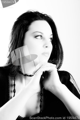 Image of brunette woman