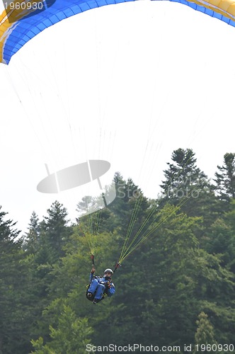 Image of paragliding sport