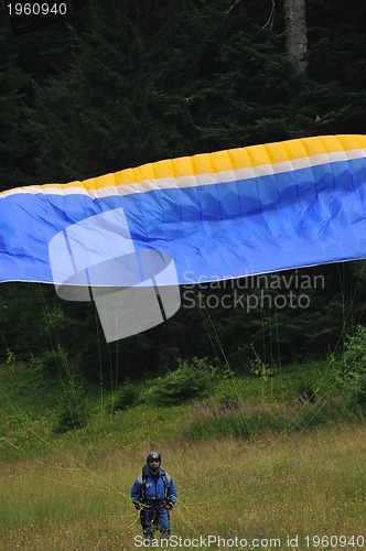 Image of paragliding sport