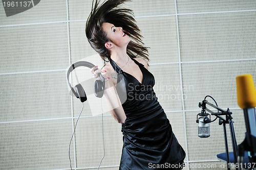 Image of woman headset dance