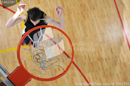 Image of basketball player