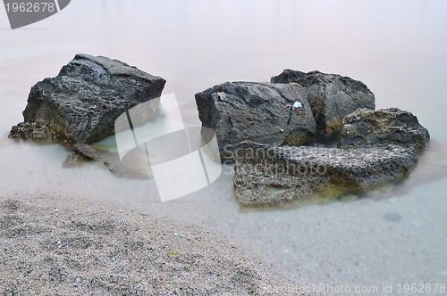 Image of sea rock 