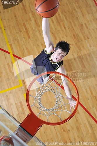 Image of basketball player