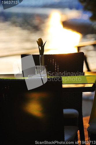 Image of outdoor restaurant