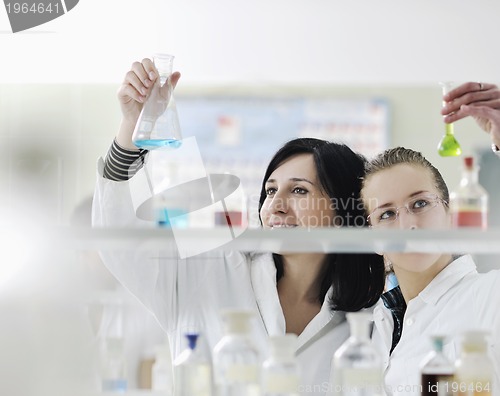 Image of people group in lab