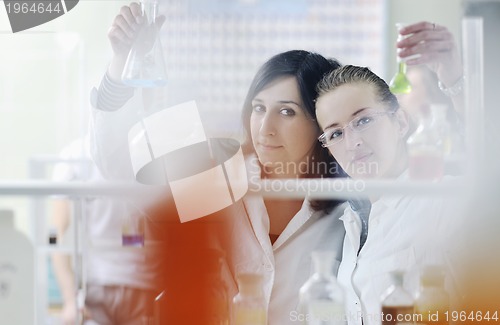 Image of people group in lab