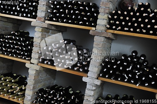 Image of vine bottles 